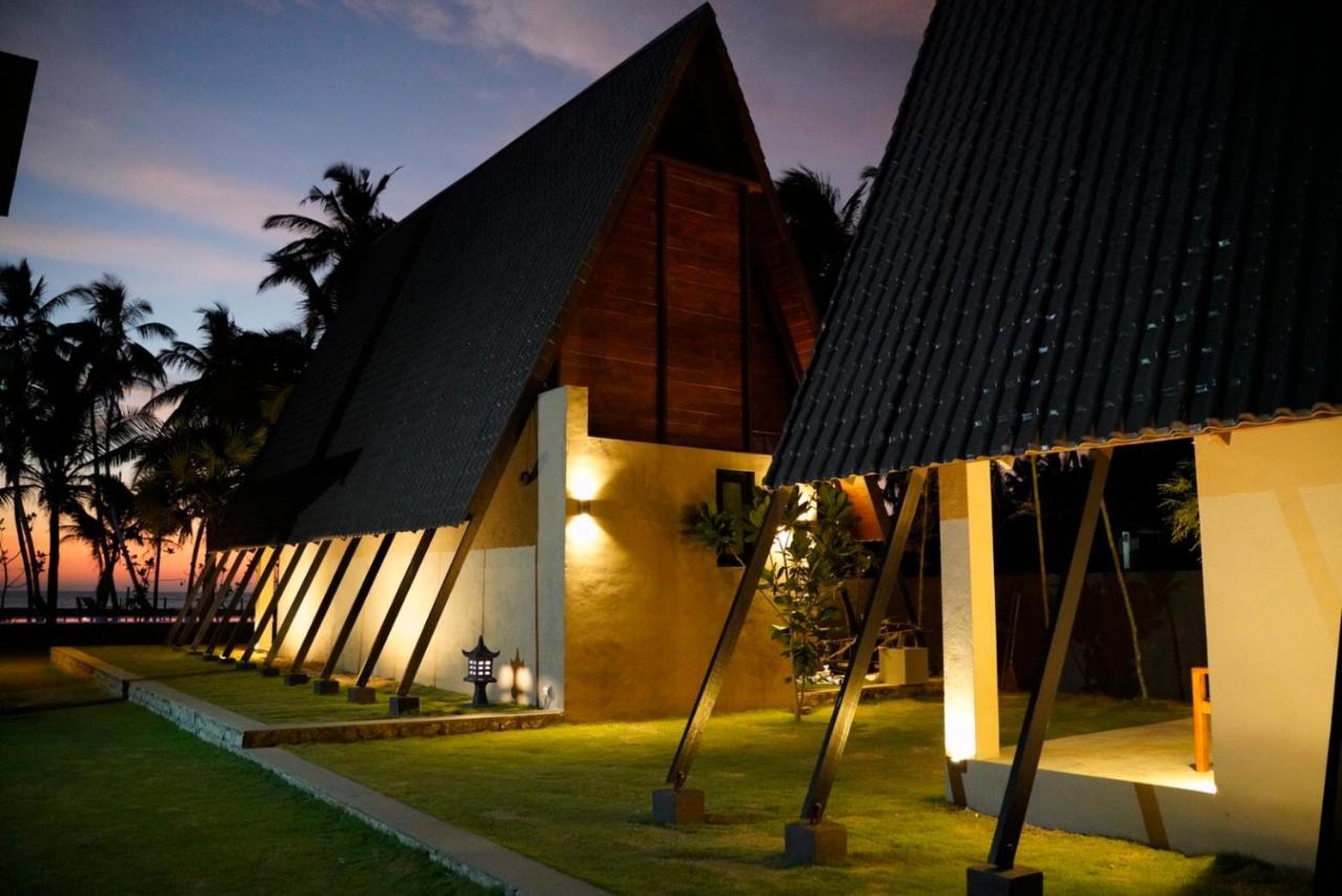 Soluna Beach Resort Marawila Exteriör bild